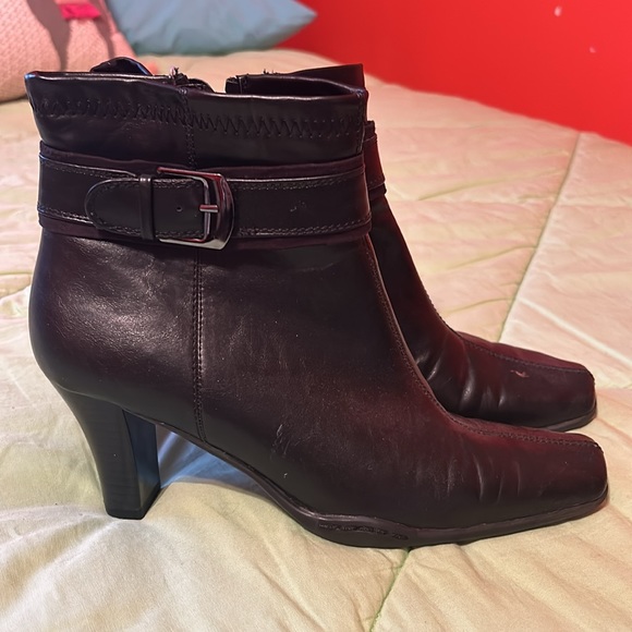 Ankle heeled boots - Picture 2 of 2